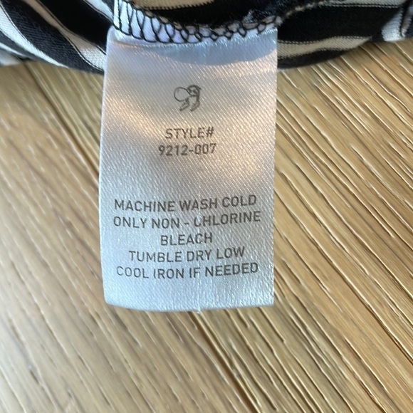 Rockets of Awesome Girl’s Stripped Dress Size 6 - Picture 5 of 5